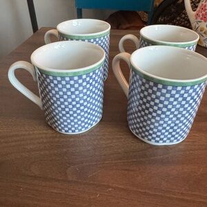 Villeroy & Boch Porcelain Mugs Set 4